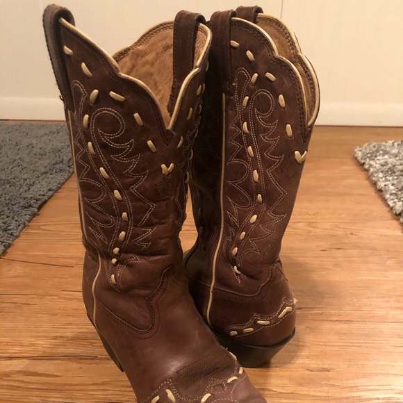 Ariat Boots - Picture 2 of 6